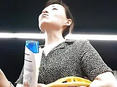 A ligean ar a dhéanamh grá