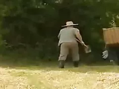 Daidí imirt leis an cailín