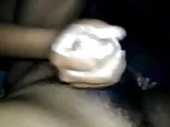 Indinéisis lánfhásta lánúin